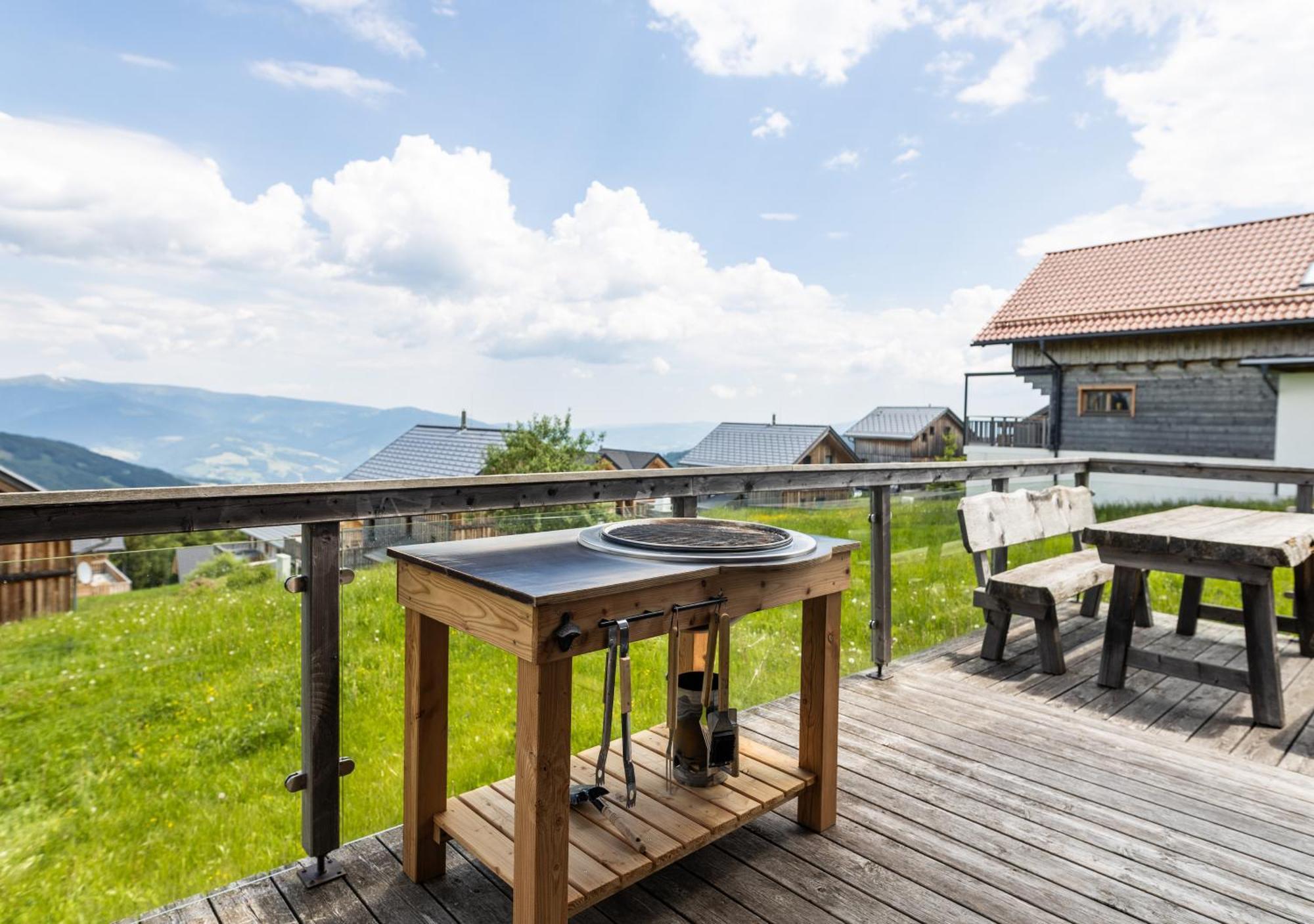 1A Chalet '4 Jahreszeiten' Ski Fahren Und Jacuzzi Mit Aussicht! Bad Sankt Leonhard im Lavanttal Exterior photo