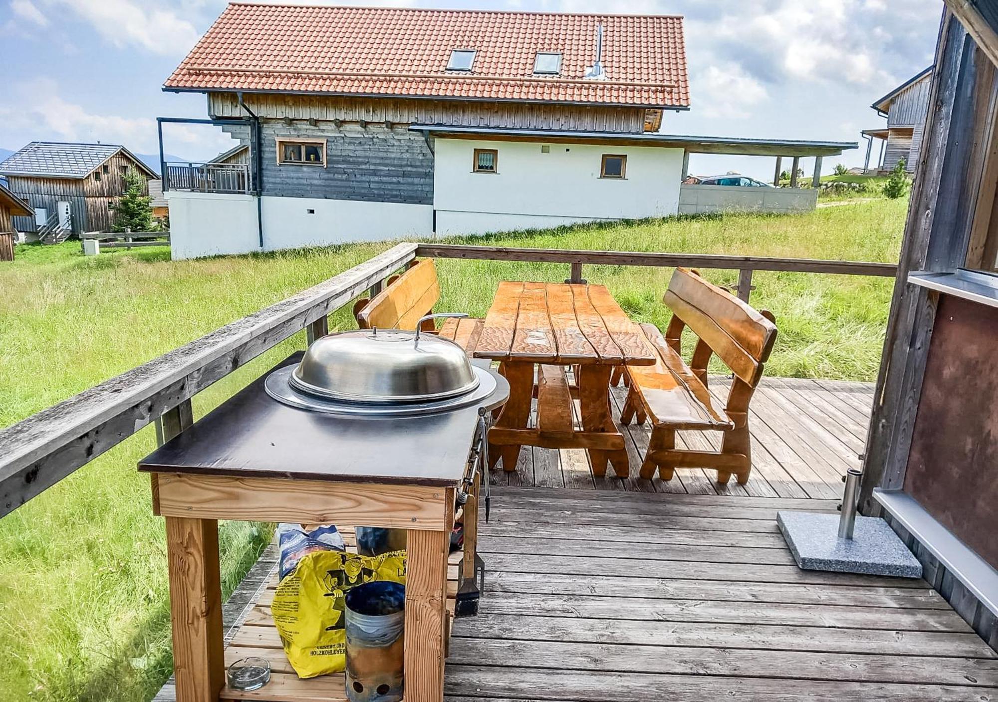 1A Chalet '4 Jahreszeiten' Ski Fahren Und Jacuzzi Mit Aussicht! Bad Sankt Leonhard im Lavanttal Exterior photo