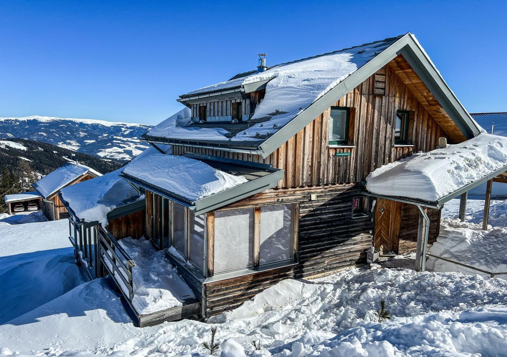 1A Chalet '4 Jahreszeiten' Ski Fahren Und Jacuzzi Mit Aussicht! Bad Sankt Leonhard im Lavanttal Exterior photo