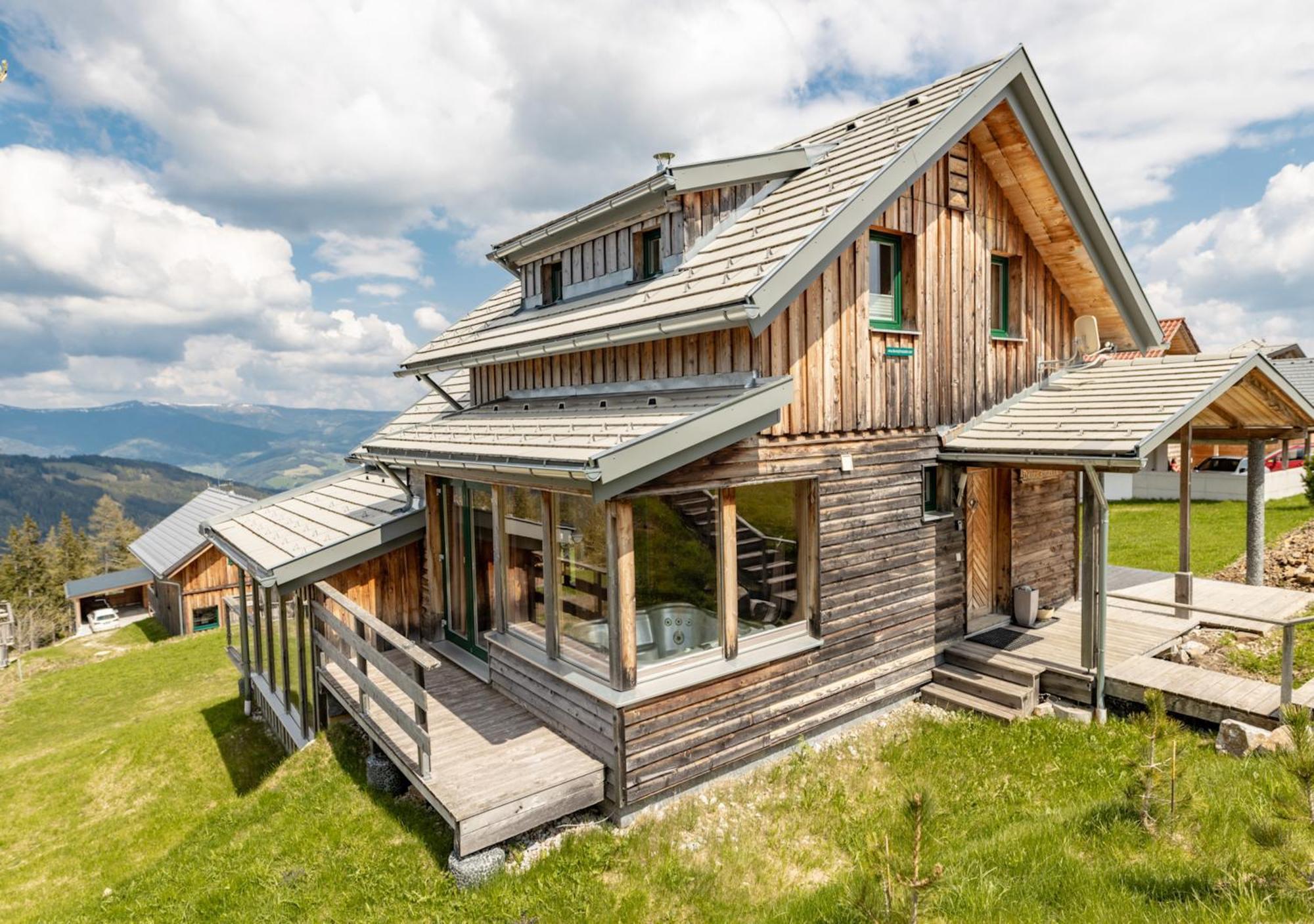 1A Chalet '4 Jahreszeiten' Ski Fahren Und Jacuzzi Mit Aussicht! Bad Sankt Leonhard im Lavanttal Exterior photo