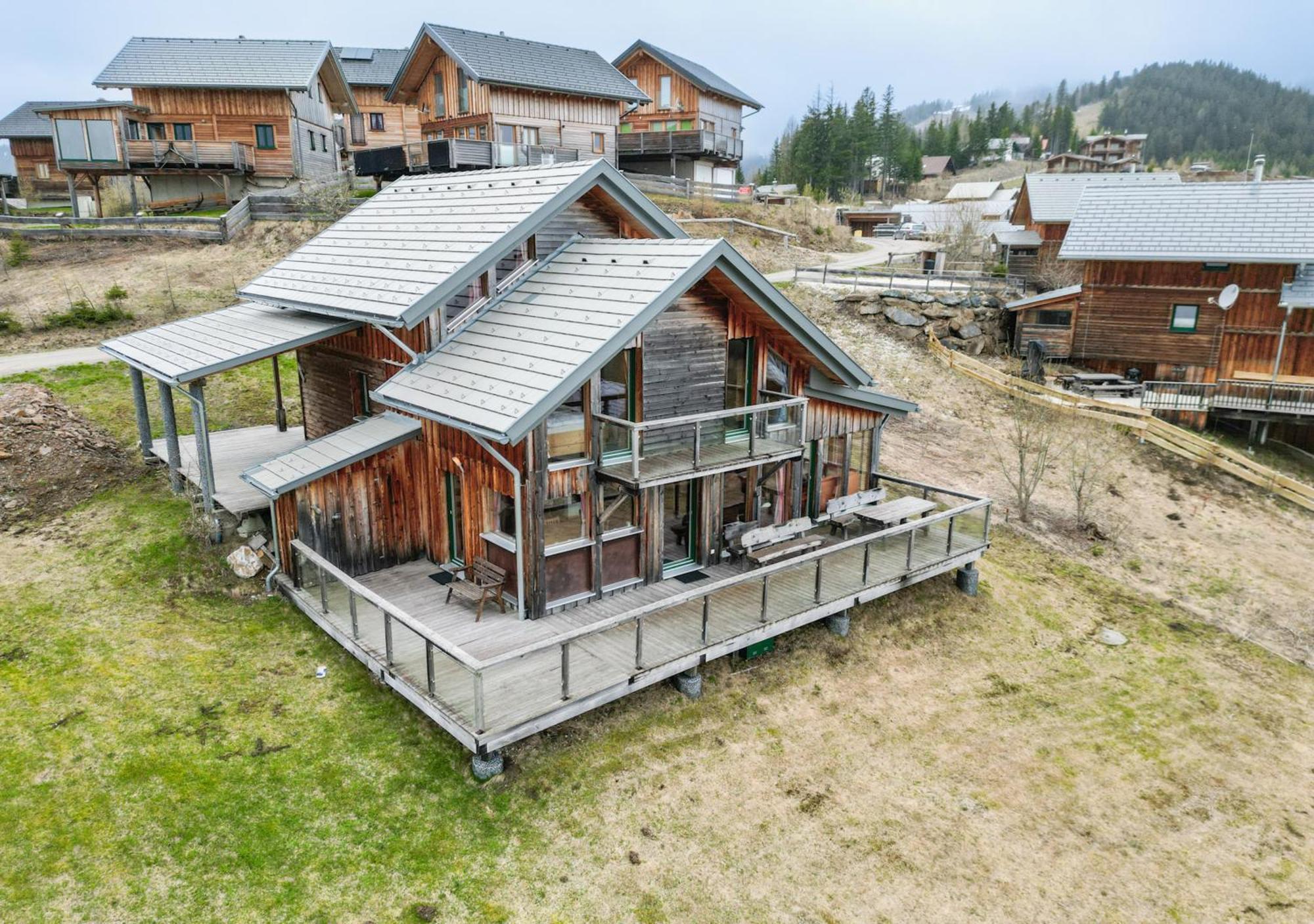 1A Chalet '4 Jahreszeiten' Ski Fahren Und Jacuzzi Mit Aussicht! Bad Sankt Leonhard im Lavanttal Exterior photo
